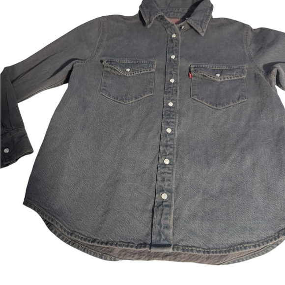 Levi's Classic Size Small Women Gray Denim Shirt Pearl Snap Long Sleeve Western - Picture 6 of 16
